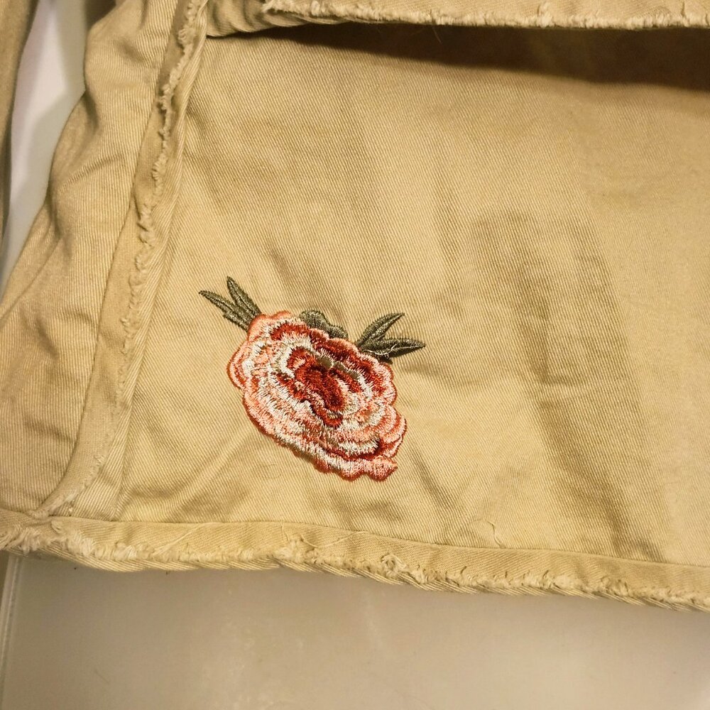 Embroidered jacket - Picture 4 of 7